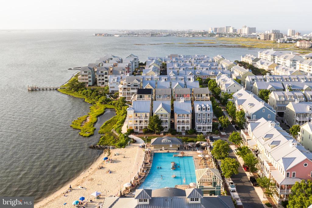 5 BEACH SIDE MEWS