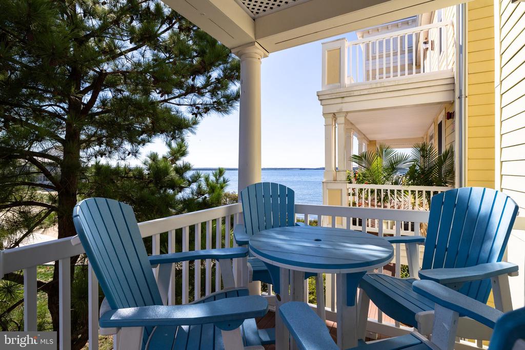 5 BEACH SIDE MEWS