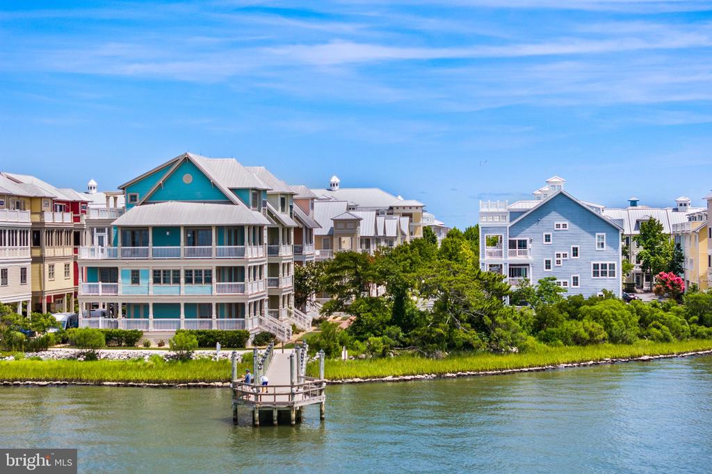 5 BEACH SIDE MEWS