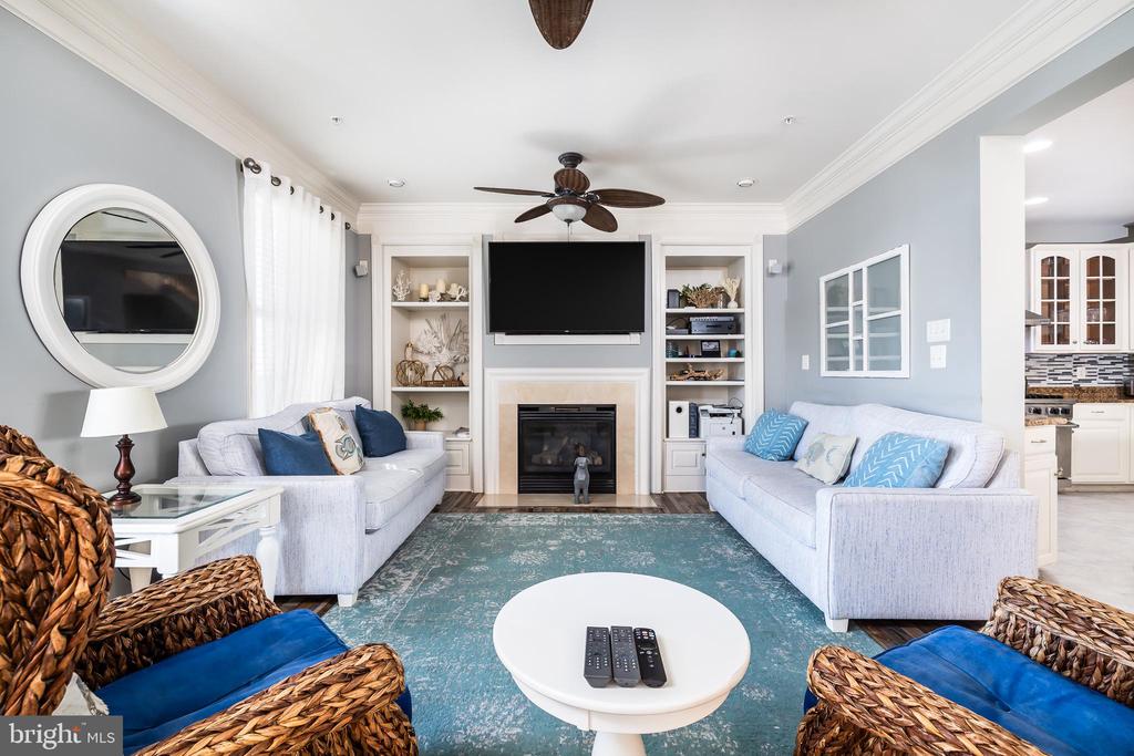 5 BEACH SIDE MEWS