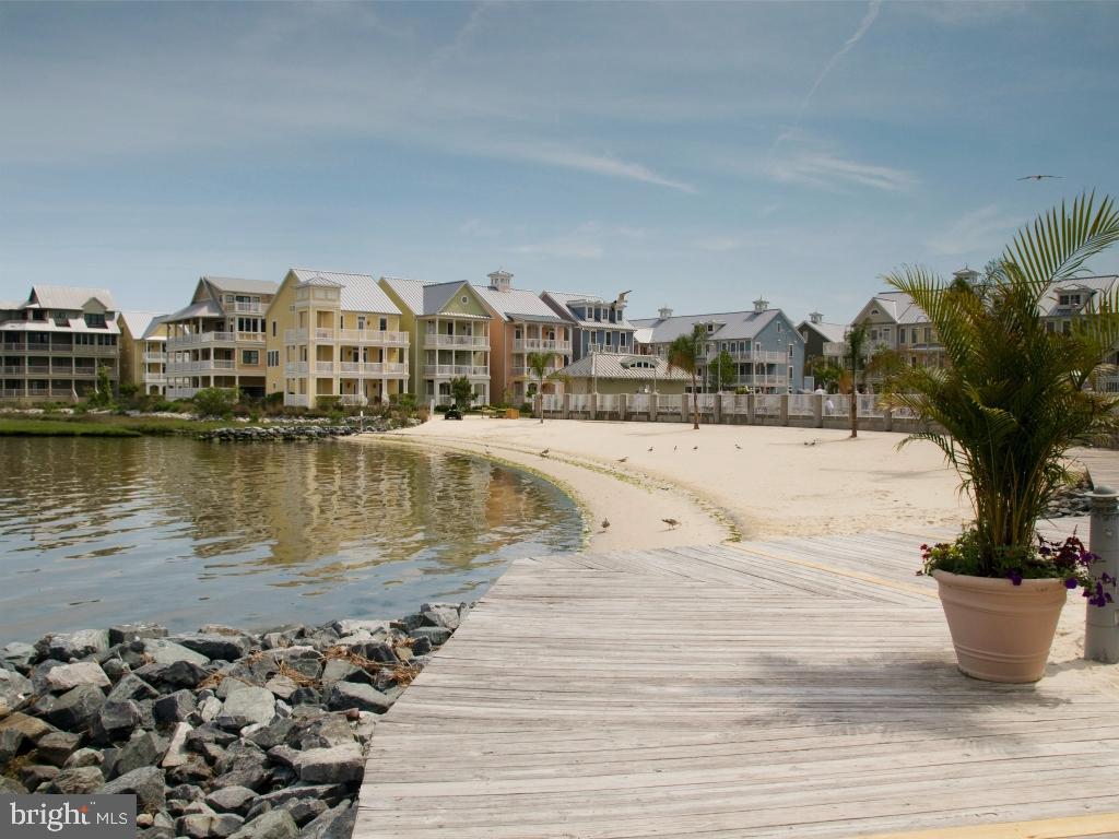 5 BEACH SIDE MEWS