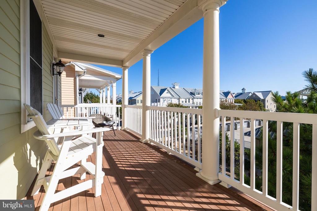 5 BEACH SIDE MEWS