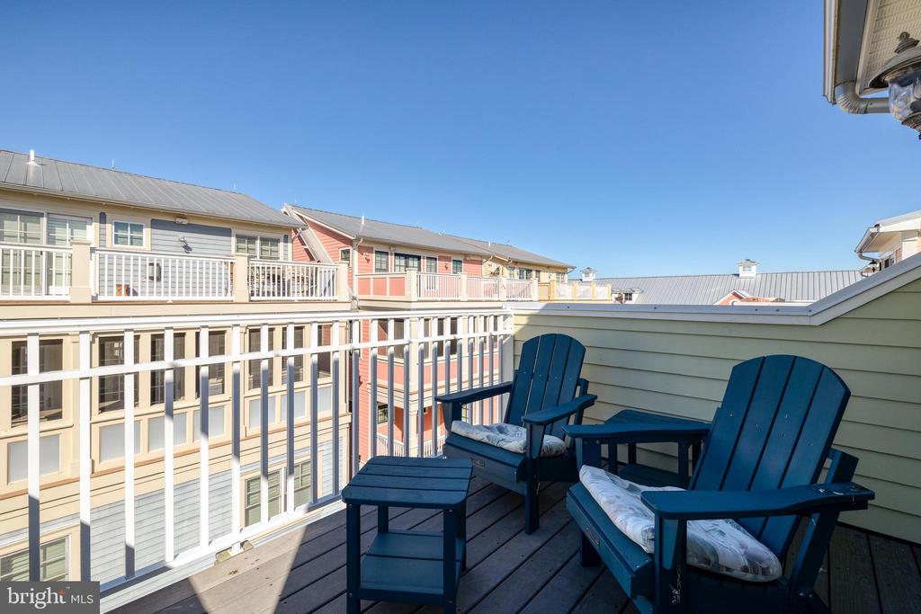 5 BEACH SIDE MEWS
