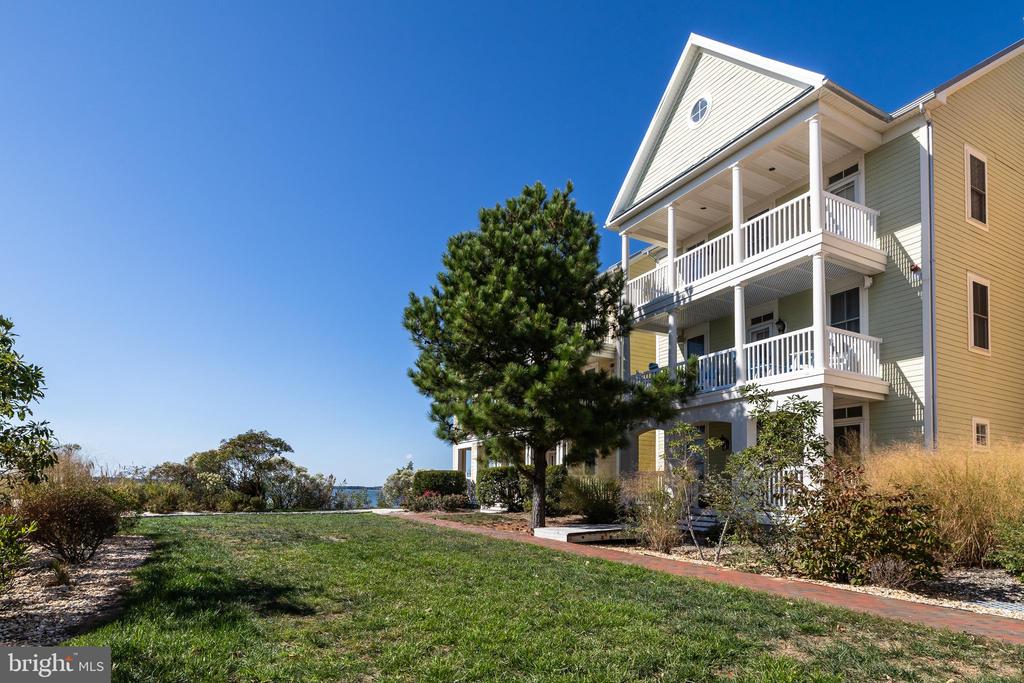 5 BEACH SIDE MEWS