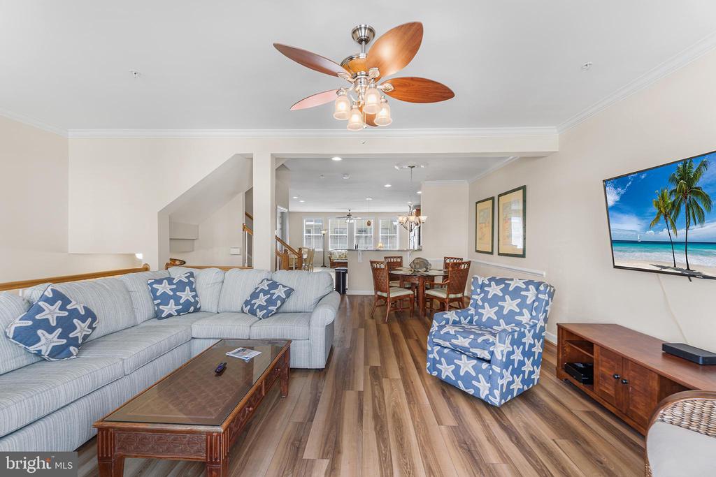 35 SEASIDE DRIVE