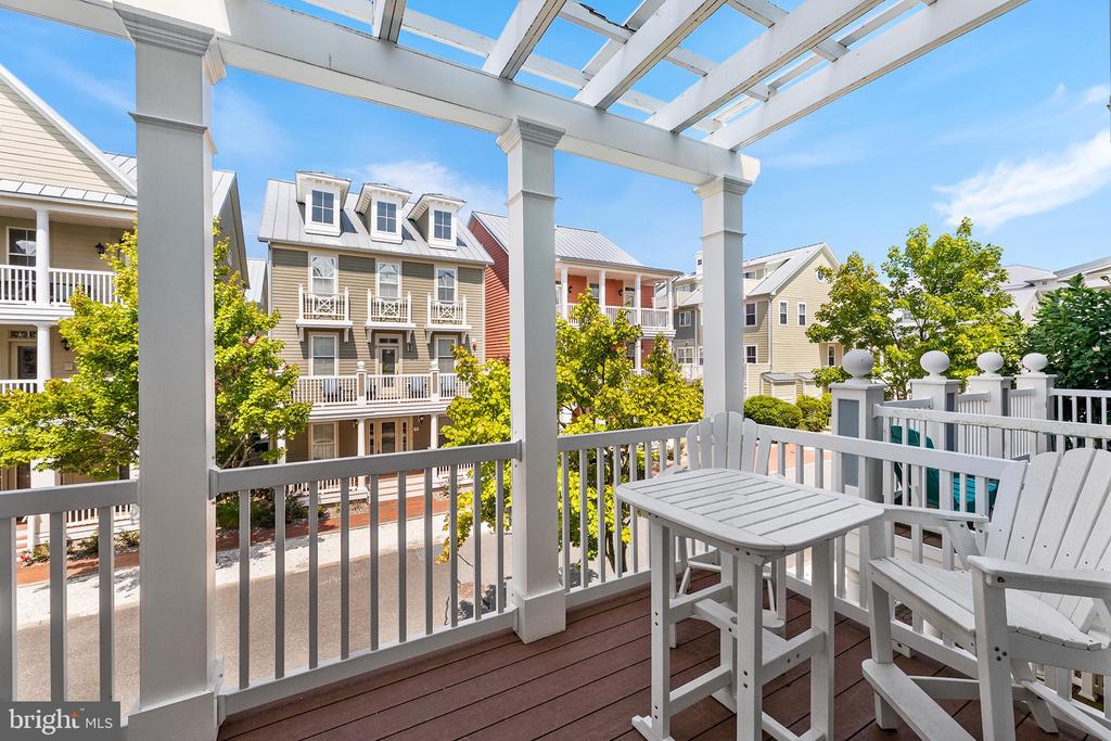 35 SEASIDE DRIVE