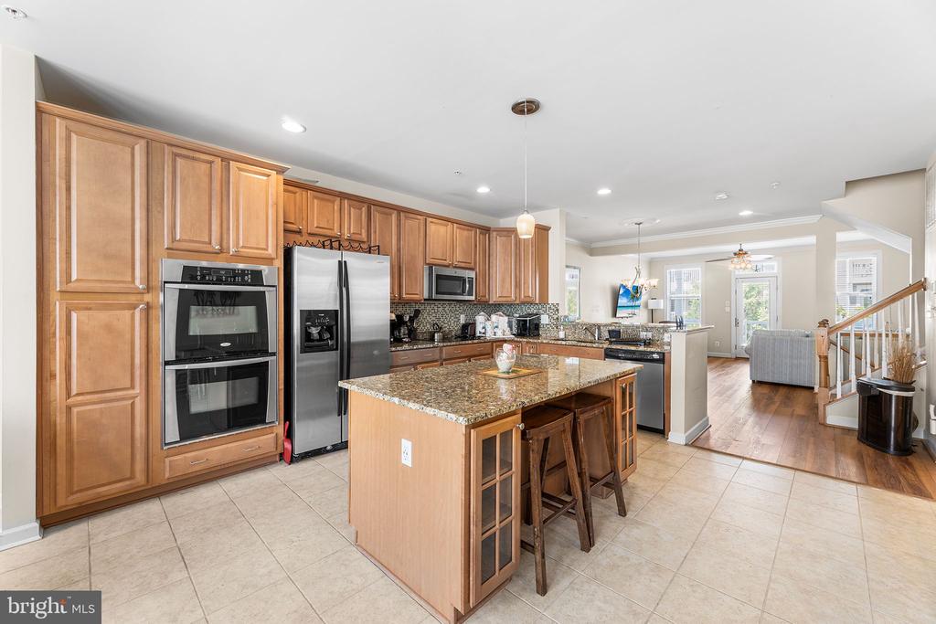 35 SEASIDE DRIVE