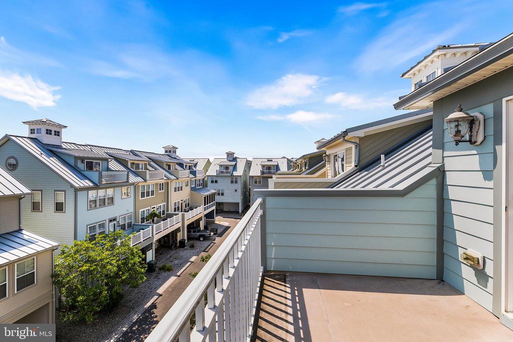 35 SEASIDE DRIVE