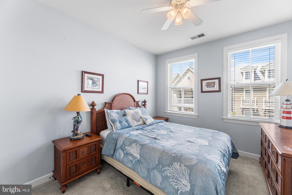 35 SEASIDE DRIVE