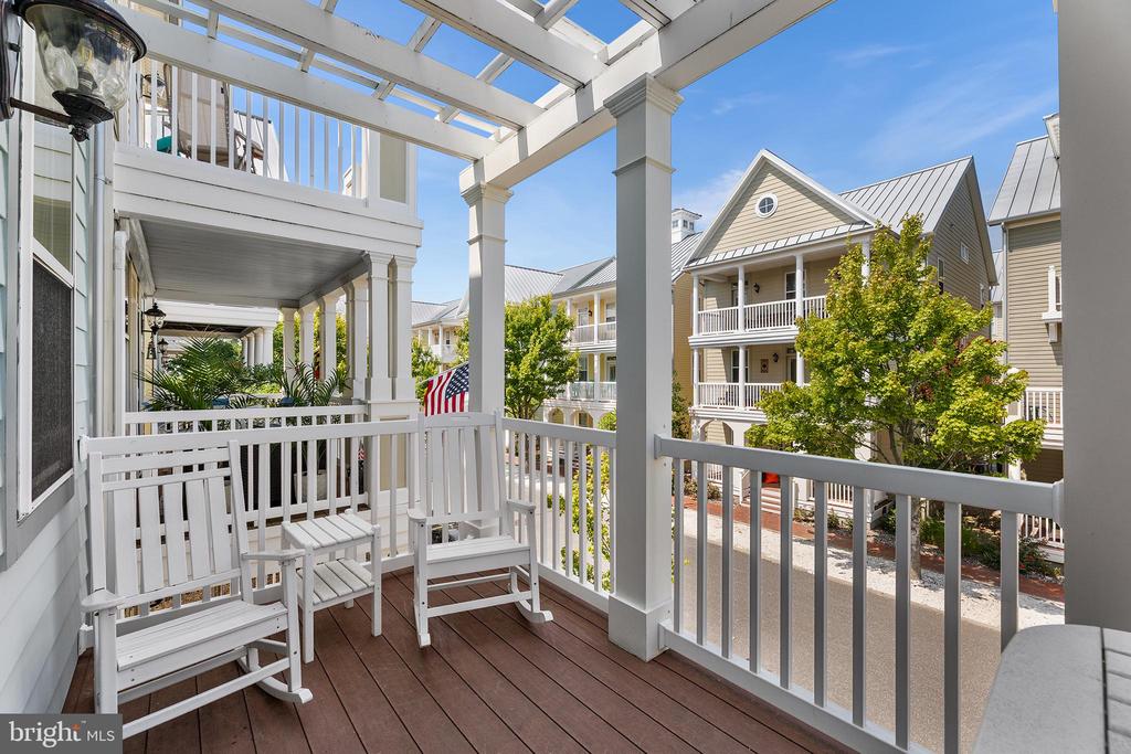 35 SEASIDE DRIVE