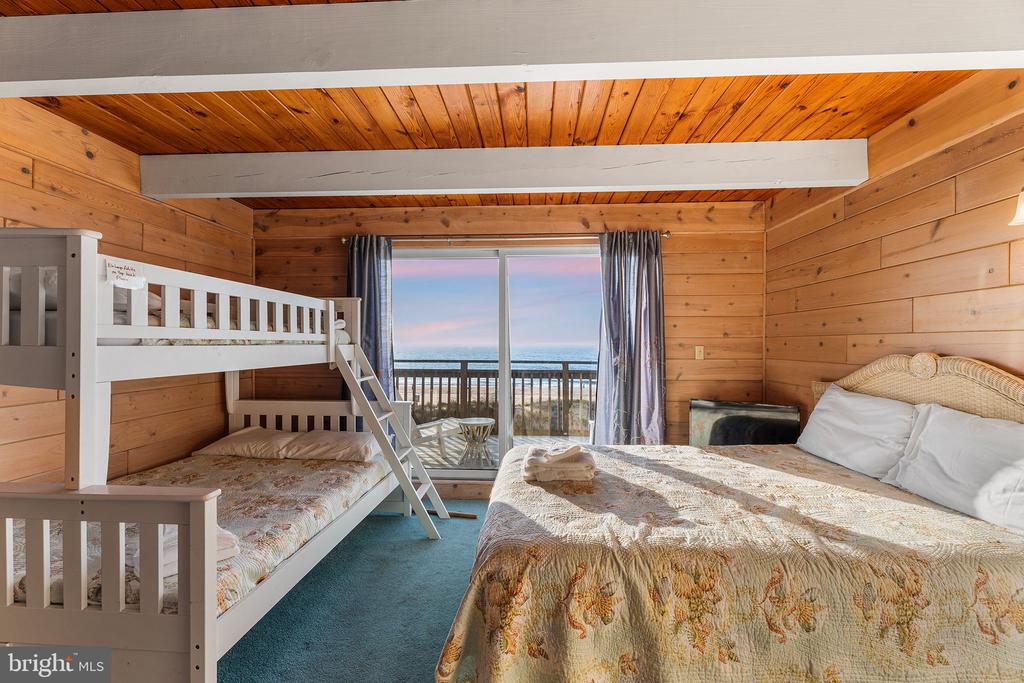 5305 ATLANTIC AVENUE Unit: 5