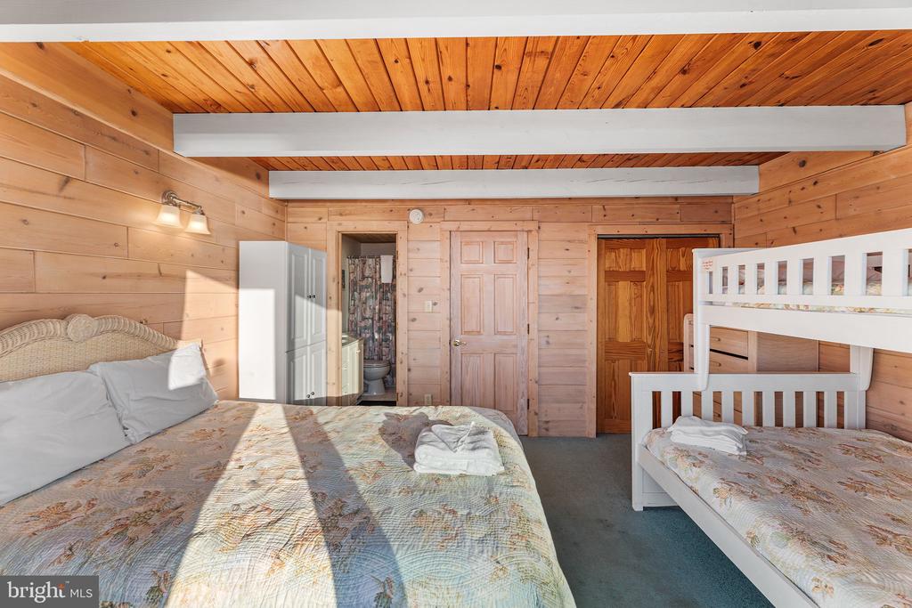 5305 ATLANTIC AVENUE Unit: 5