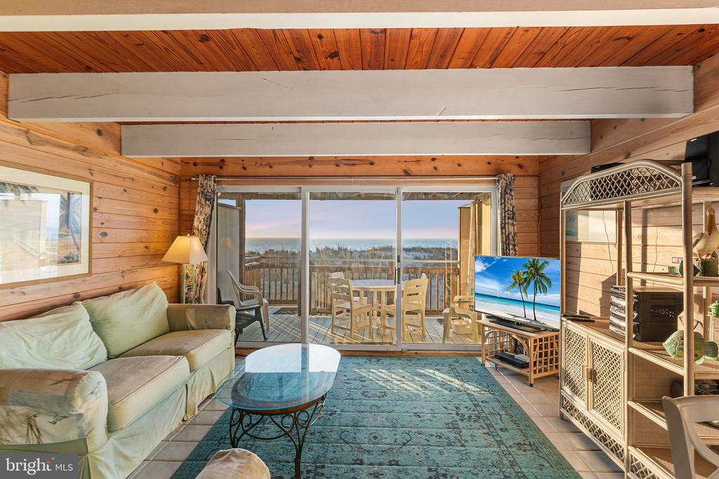 5305 ATLANTIC AVENUE Unit: 5