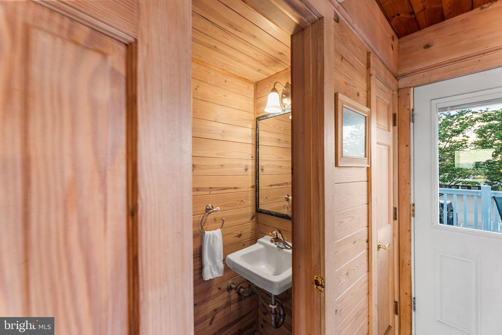 5305 ATLANTIC AVENUE Unit: 5
