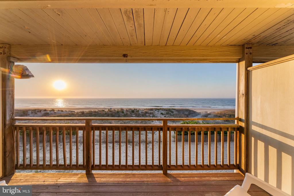 5305 ATLANTIC AVENUE Unit: 5