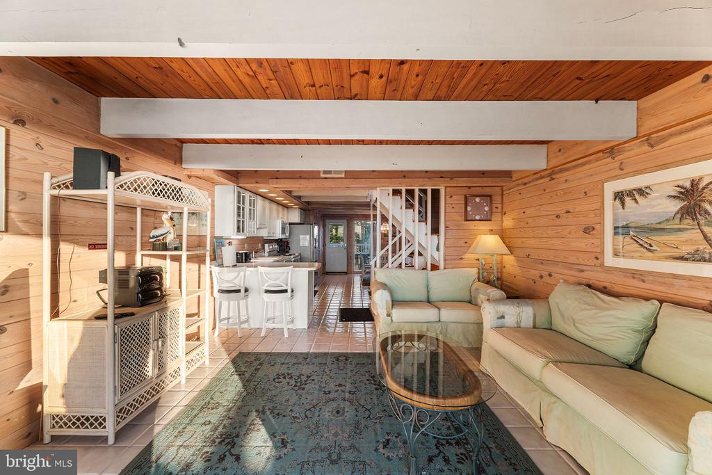 5305 ATLANTIC AVENUE Unit: 5