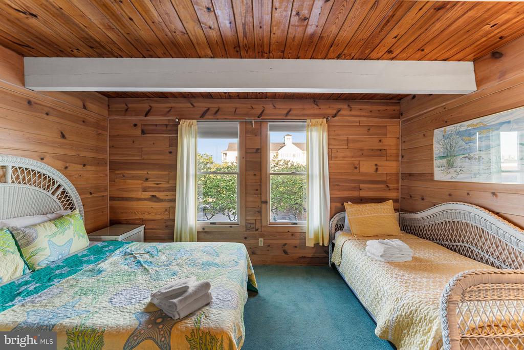 5305 ATLANTIC AVENUE Unit: 5