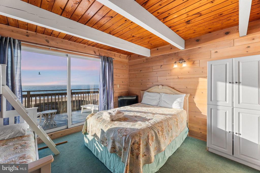 5305 ATLANTIC AVENUE Unit: 5