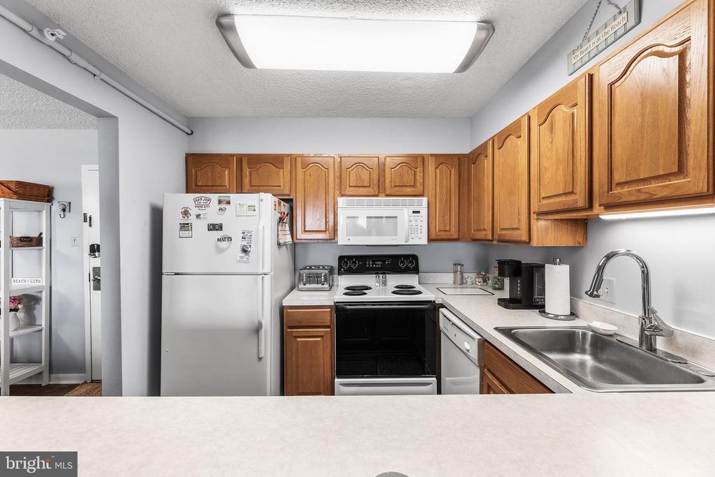 13100 COASTAL HIGHWAY Unit: 201002