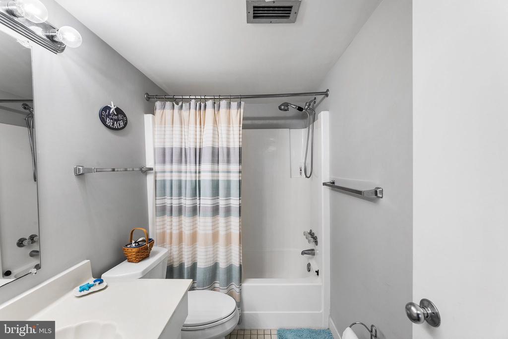 13100 COASTAL HIGHWAY Unit: 201002
