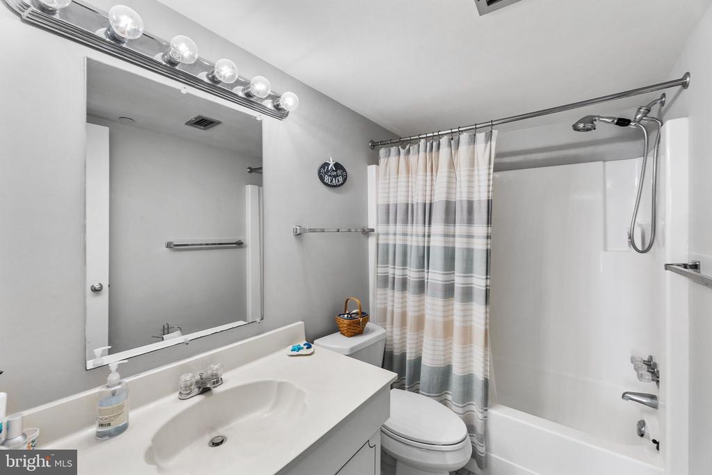 13100 COASTAL HIGHWAY Unit: 201002