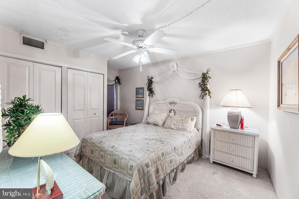 6401 ATLANTIC AVENUE Unit: 404