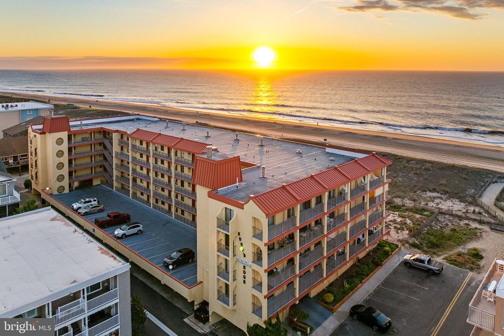 6401 ATLANTIC AVENUE Unit: 404