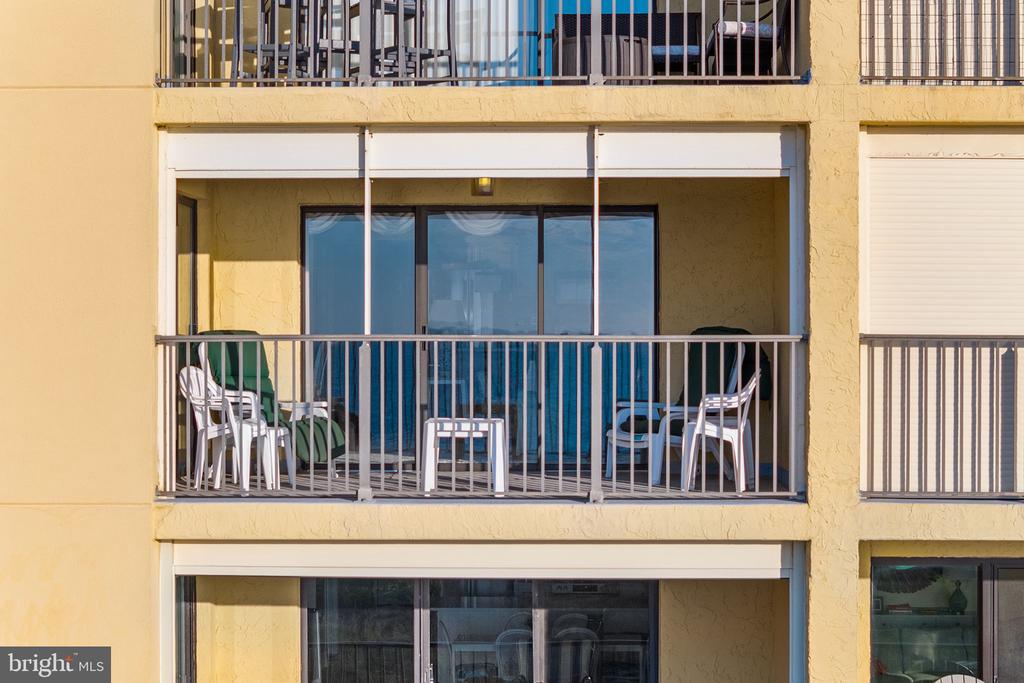 6401 ATLANTIC AVENUE Unit: 404