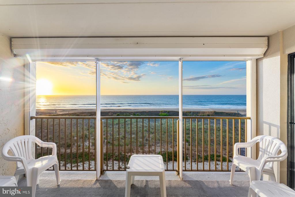 6401 ATLANTIC AVENUE Unit: 404