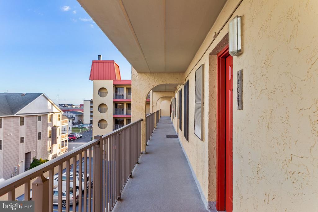 6401 ATLANTIC AVENUE Unit: 404