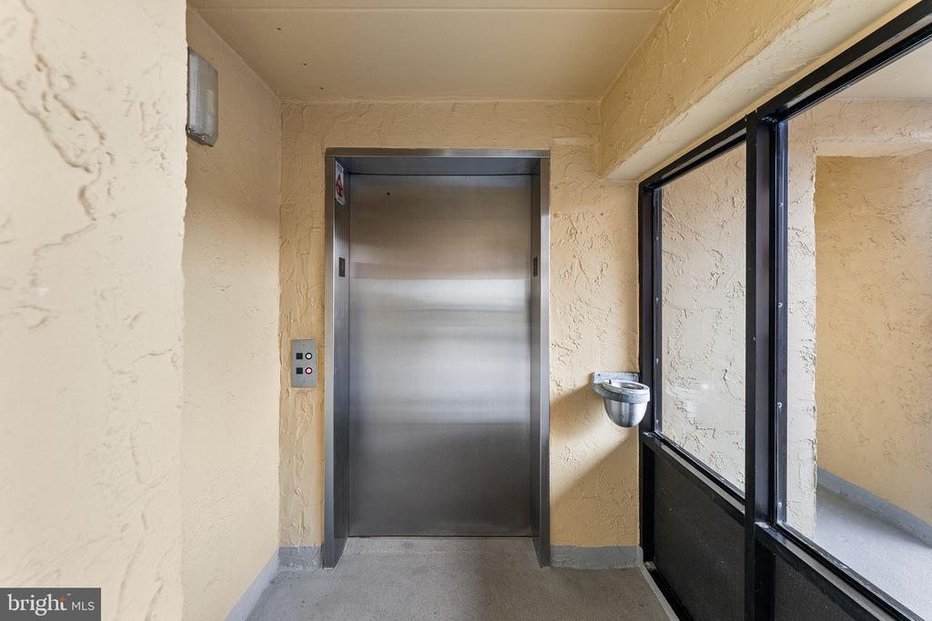 6401 ATLANTIC AVENUE Unit: 404