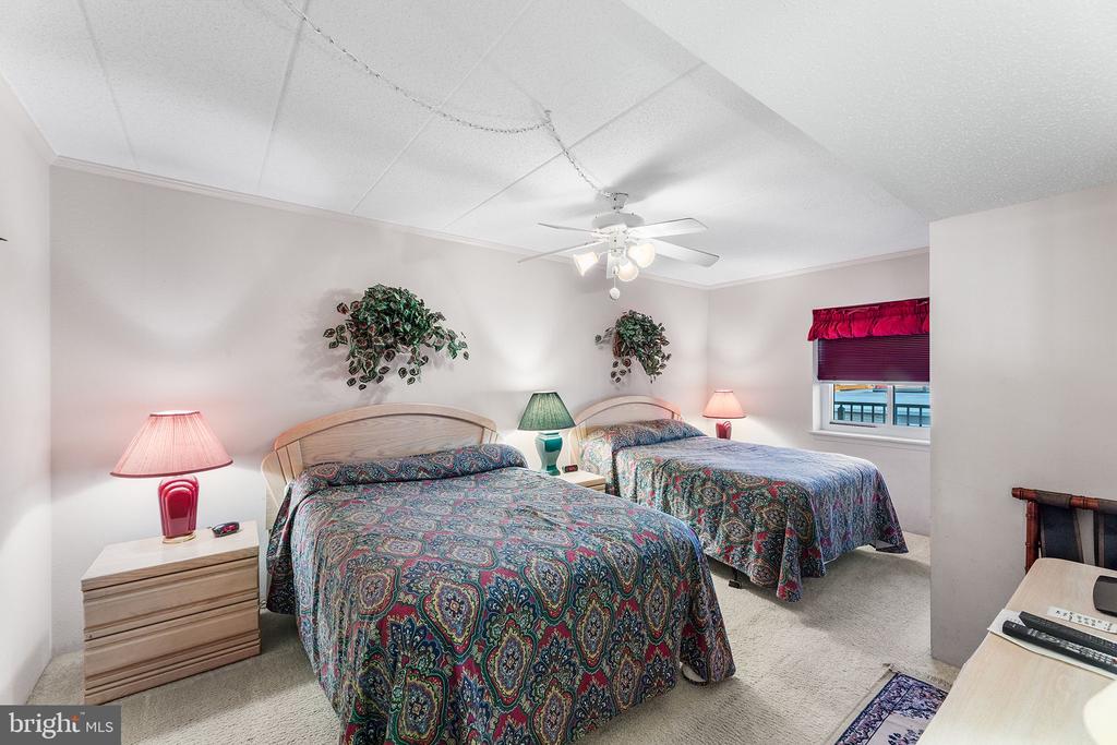 6401 ATLANTIC AVENUE Unit: 404