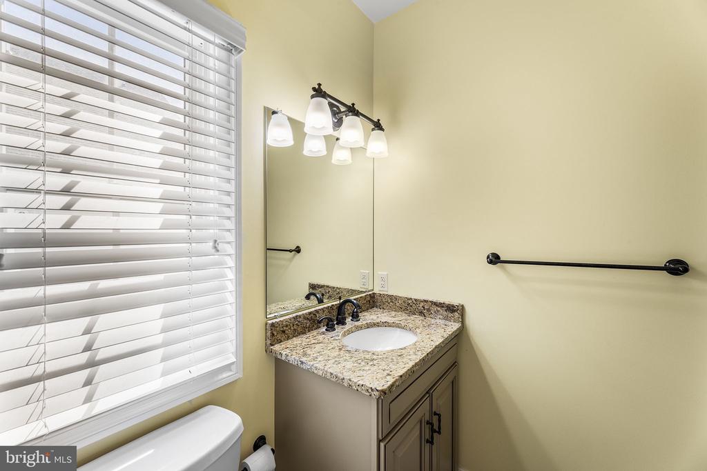 103 WILMINGTON LANE Unit: 5