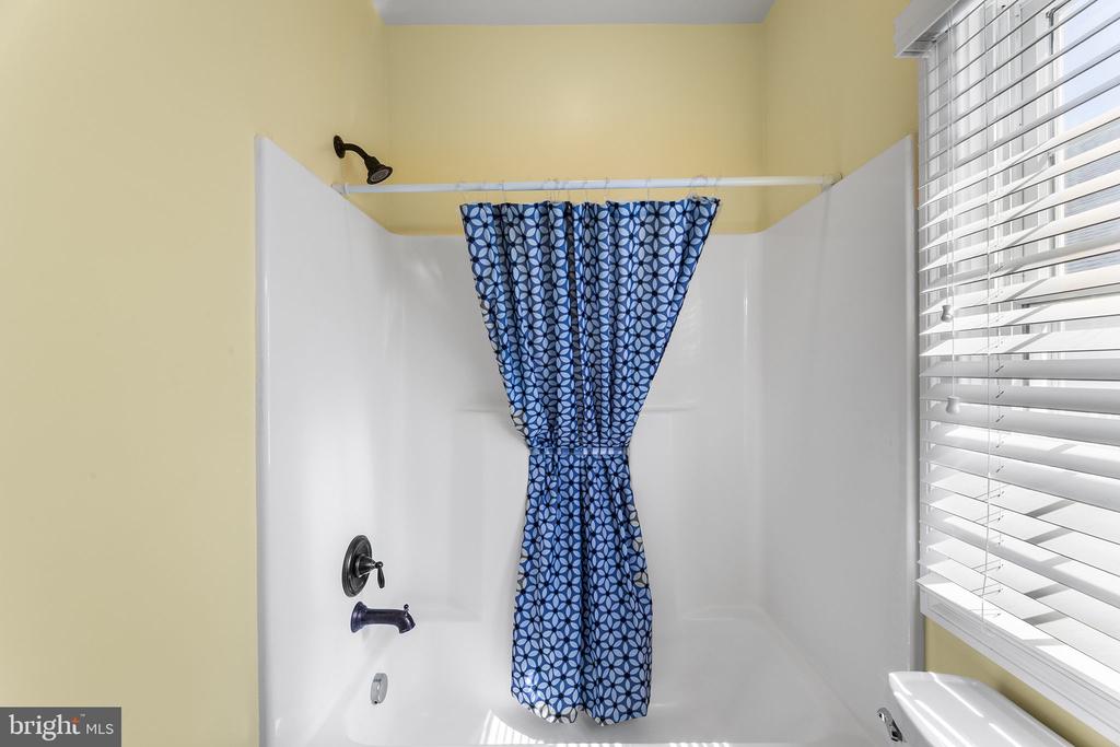 103 WILMINGTON LANE Unit: 5