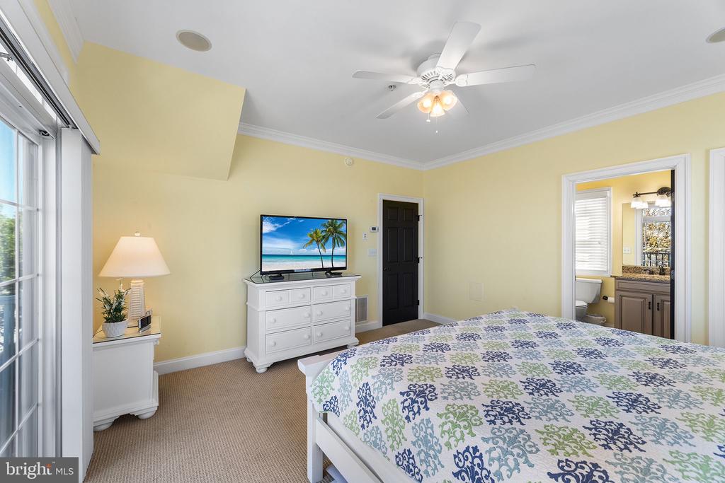 103 WILMINGTON LANE Unit: 5