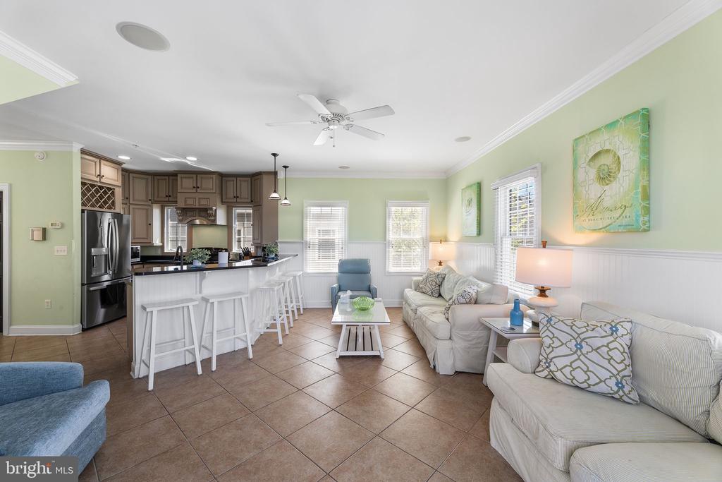 103 WILMINGTON LANE Unit: 5