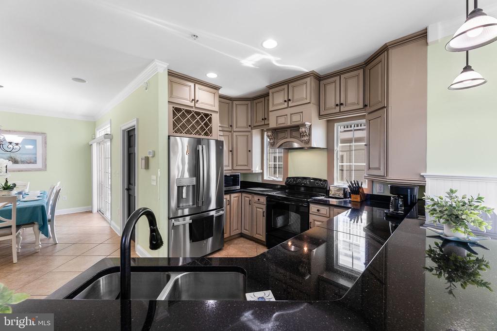 103 WILMINGTON LANE Unit: 5