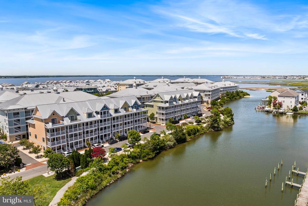 1 SUNSET ISLAND DRIVE Unit: LUG-S
