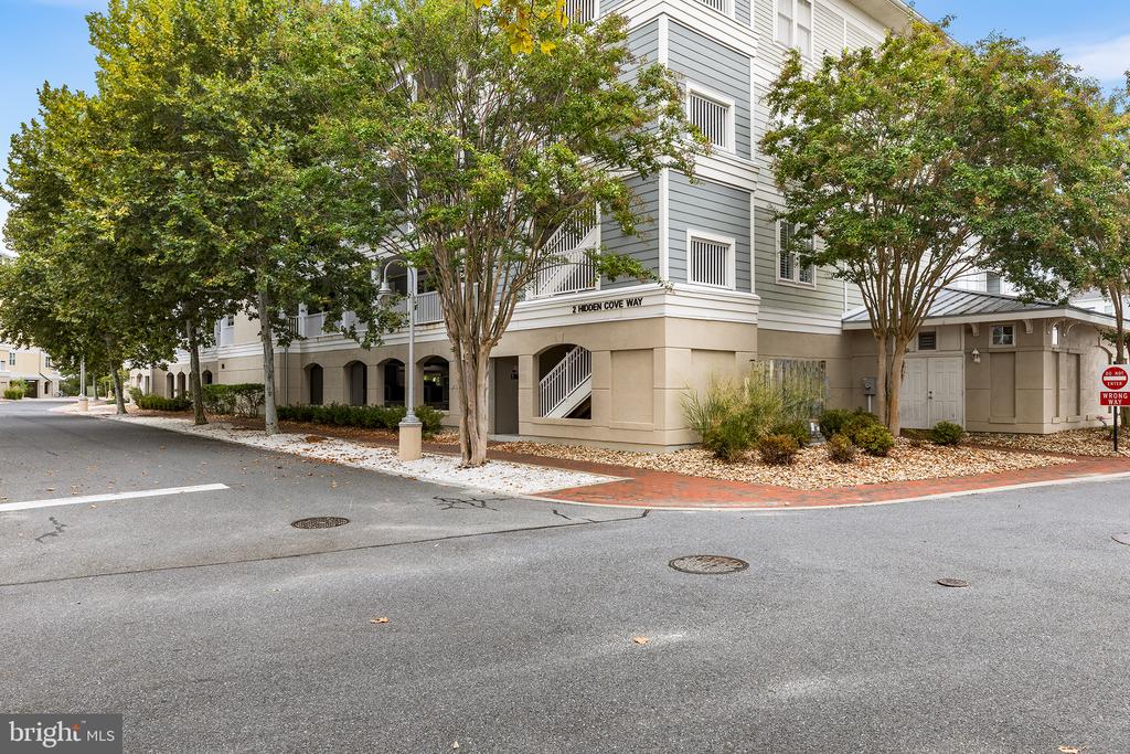 2 HIDDEN COVE WAY Unit: LUG-AT-2A