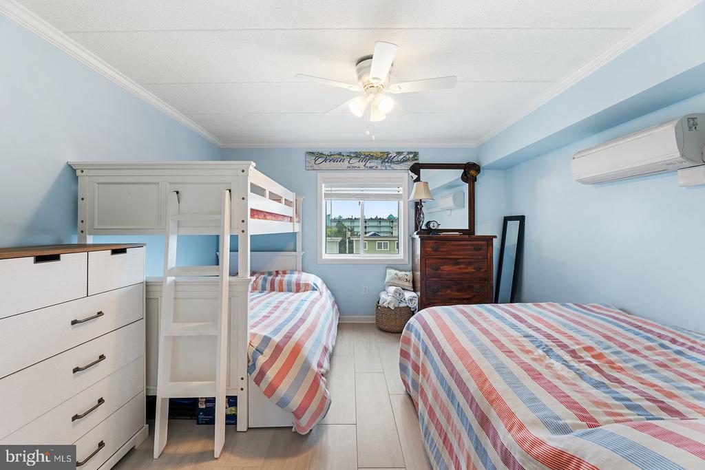 13 44TH STREET Unit: 403