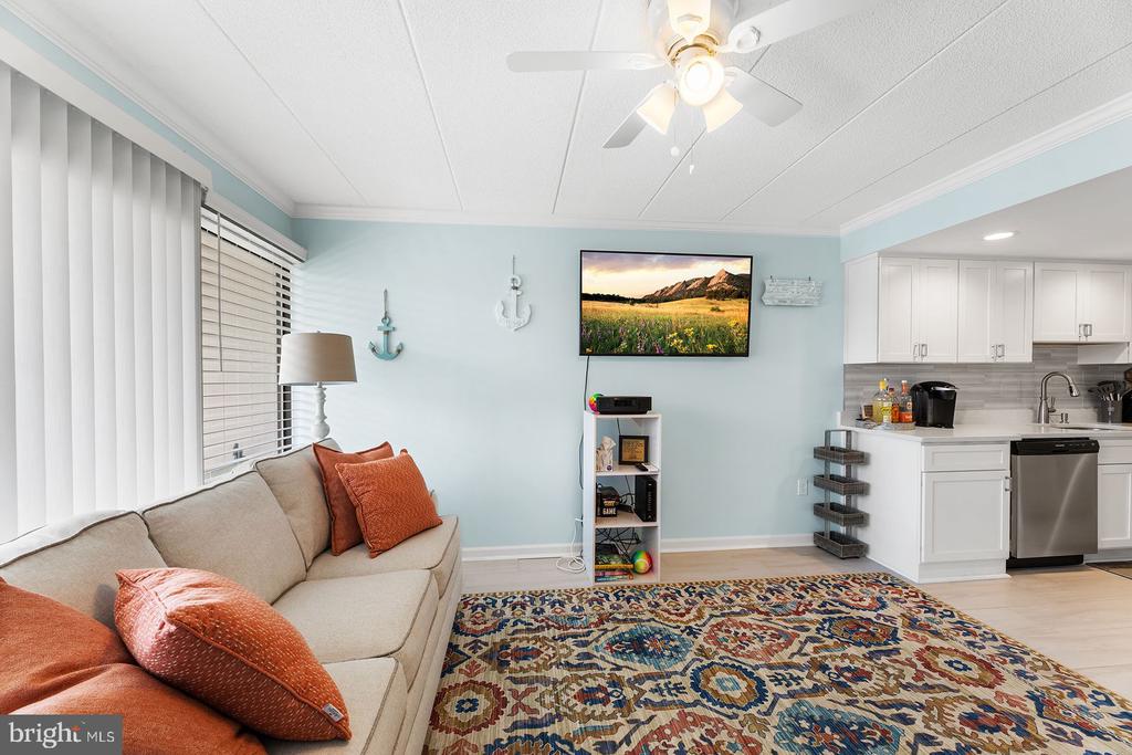 13 44TH STREET Unit: 403