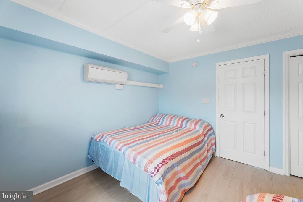 13 44TH STREET Unit: 403