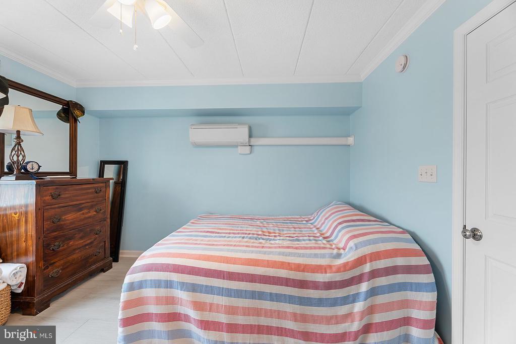 13 44TH STREET Unit: 403