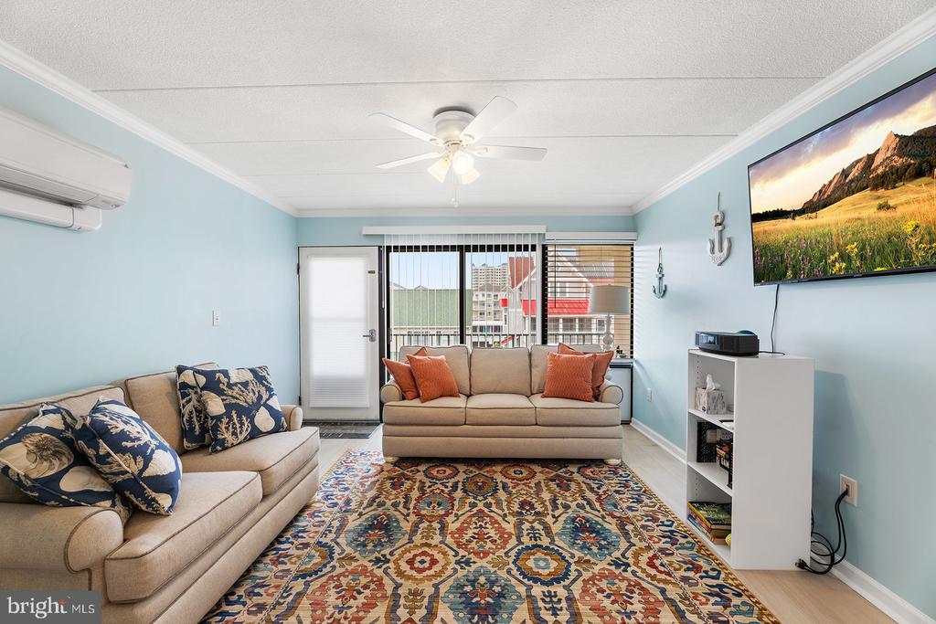 13 44TH STREET Unit: 403