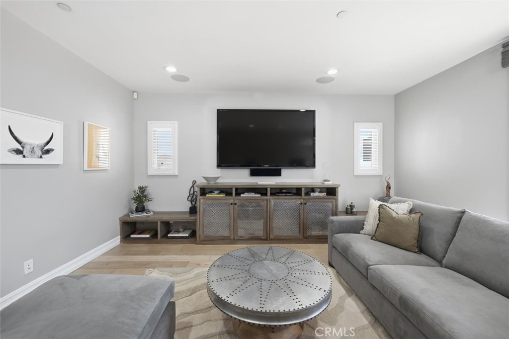 406 S Gertruda
