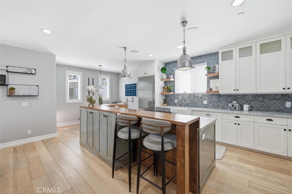 406 S Gertruda
