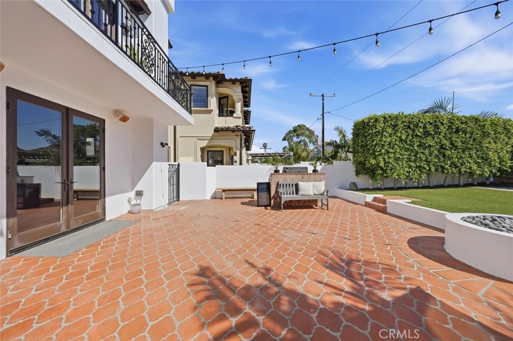 406 S Gertruda