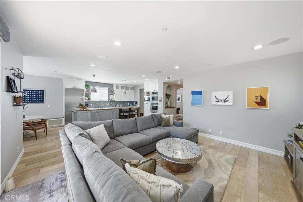 406 S Gertruda