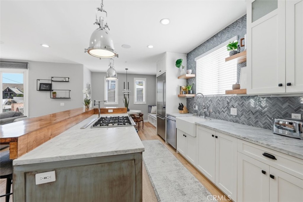 406 S Gertruda