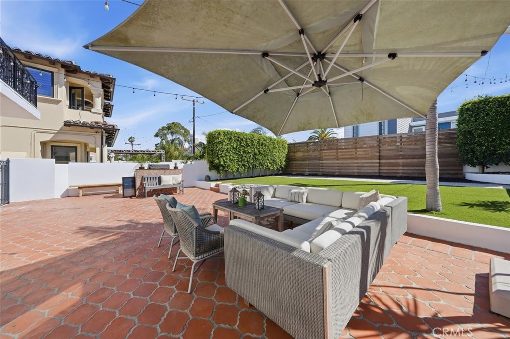 406 S Gertruda